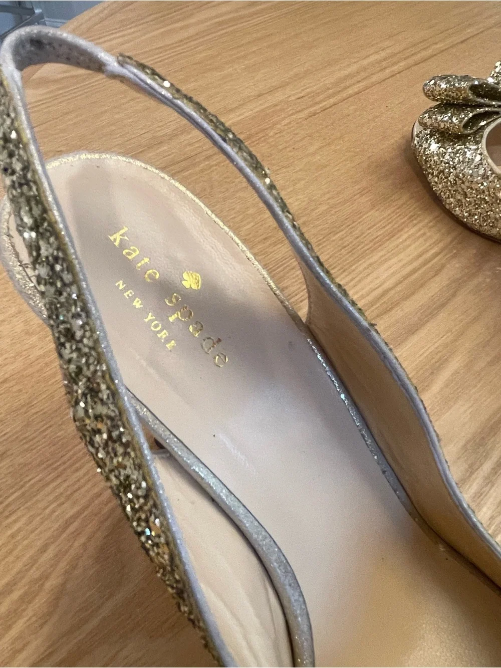 kate spade Charm Multi Platinum Glitter Gold Liquid Slingback Sandal 10B